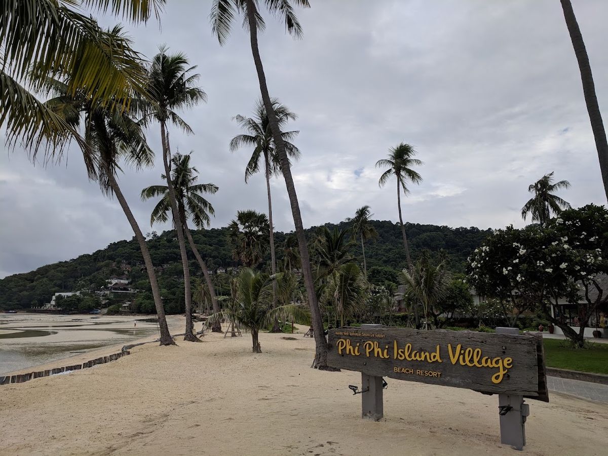 Loh Ba Kao Bay, Krabi