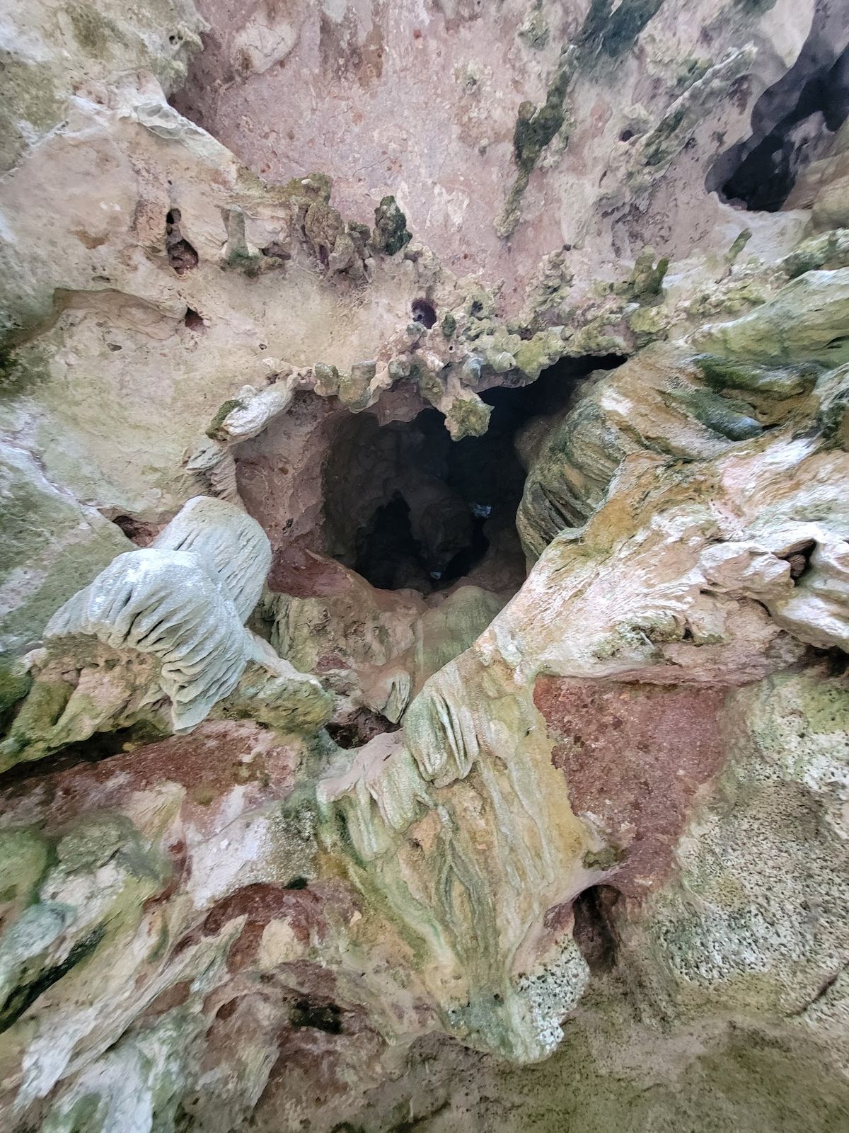 Railay stalactite photo 2