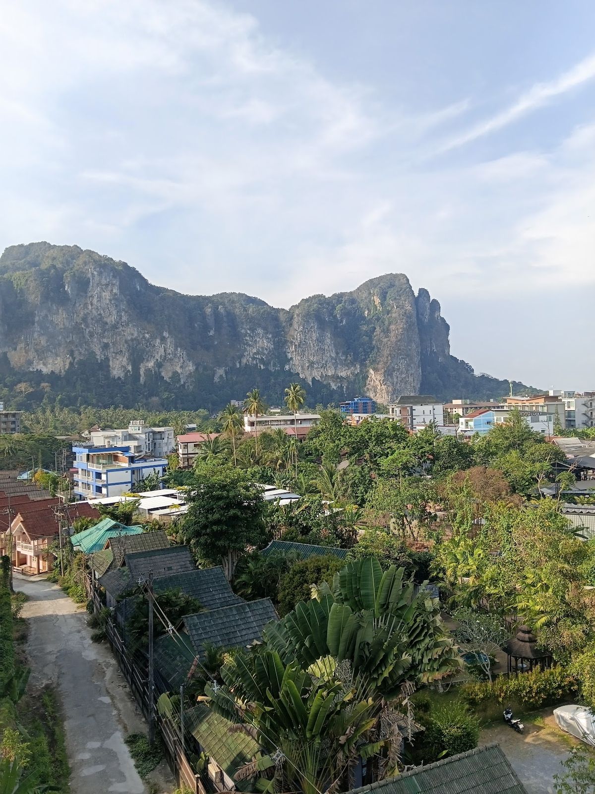 Amazing Backpackers Hostel AoNang exterior in Ao Nang