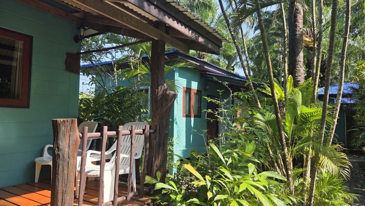 Baan Pongam Resort facilities in Klong Muang