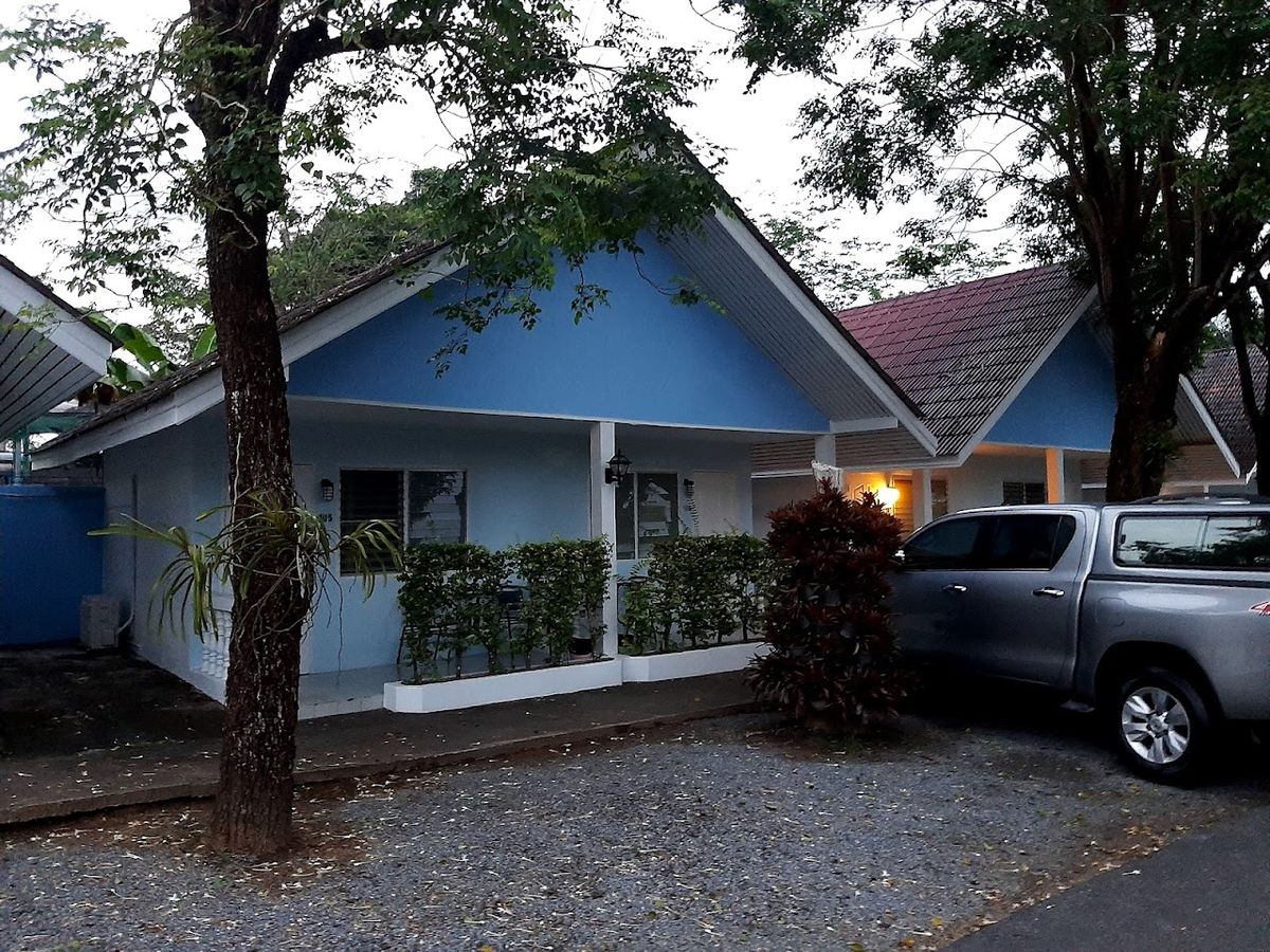 บ้านแก้มบีแอนด์บี exterior in Krabi Town