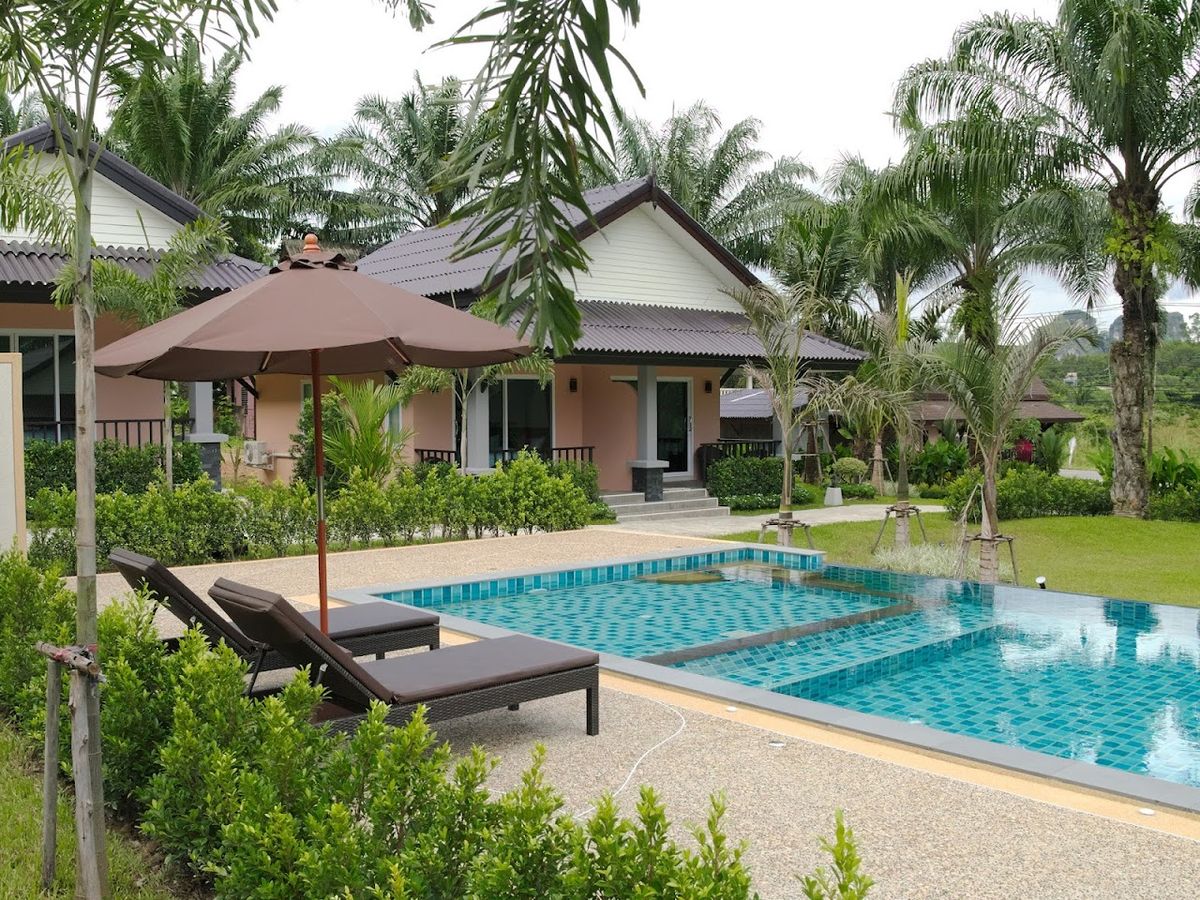 Palm Kiri Resort exterior in Ao Nam Mao